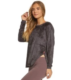 Hard Tail Velvet Raglan Shoulder Slide After Yoga Pullover -Beyond Yoga || Onzie || Marika Sales Store 1740264210467 earlgray 2a