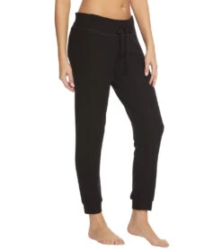 Beyond Yoga Lounge Around 7/8 Joggers Black