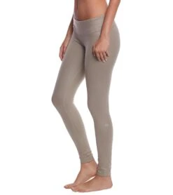 Alo Yoga Airbrush Yoga Leggings 34 Alo Yoga Airbrush Yoga Leggings -Beyond Yoga || Onzie || Marika Sales Store 1740951060515 gravelglossy 2a