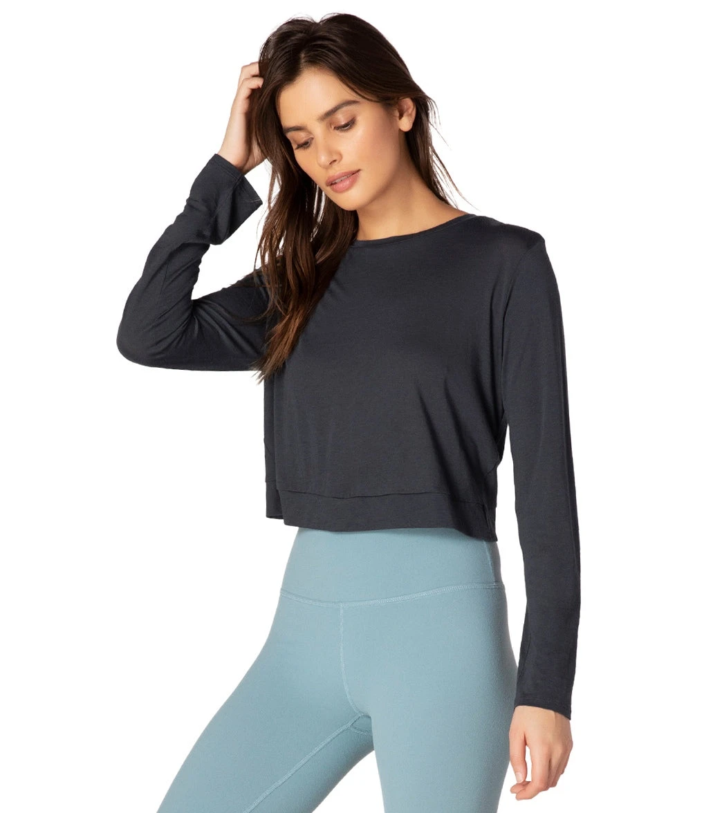 Beyond Yoga Back Out Reversible Cropped Yoga Pullover 9 Beyond Yoga Back Out Reversible Cropped Yoga Pullover - Image 7