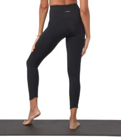Manduka Pro High Waisted 7/8 Yoga Leggings 16 Manduka Pro High Waisted 7/8 Yoga Leggings -Beyond Yoga || Onzie || Marika Sales Store 4346622967851 black 2a
