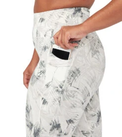 Manduka Pro High Waisted 7/8 Yoga Leggings 26 Manduka Pro High Waisted 7/8 Yoga Leggings -Beyond Yoga || Onzie || Marika Sales Store 4346623033387 greytropics 3a